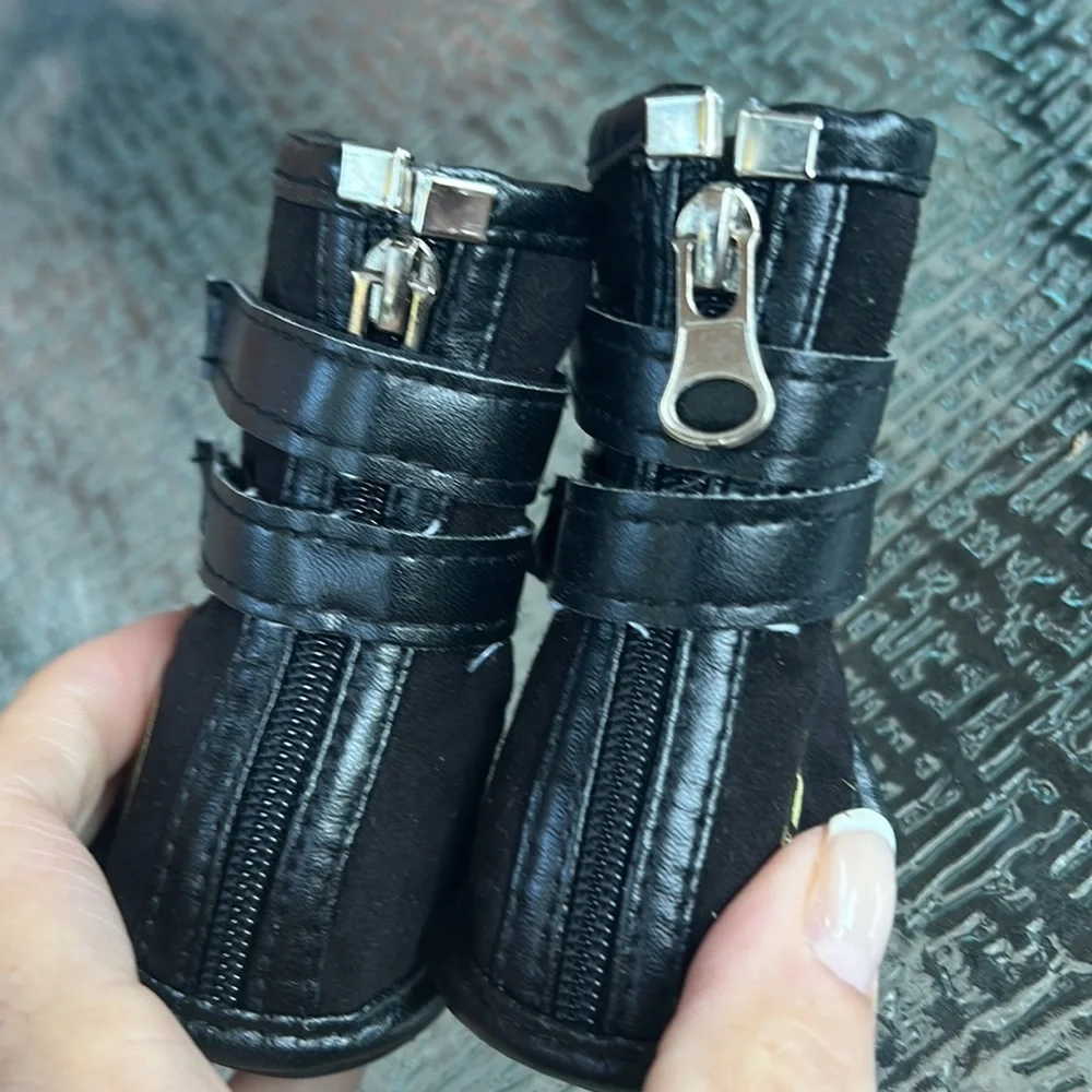 dog shoes